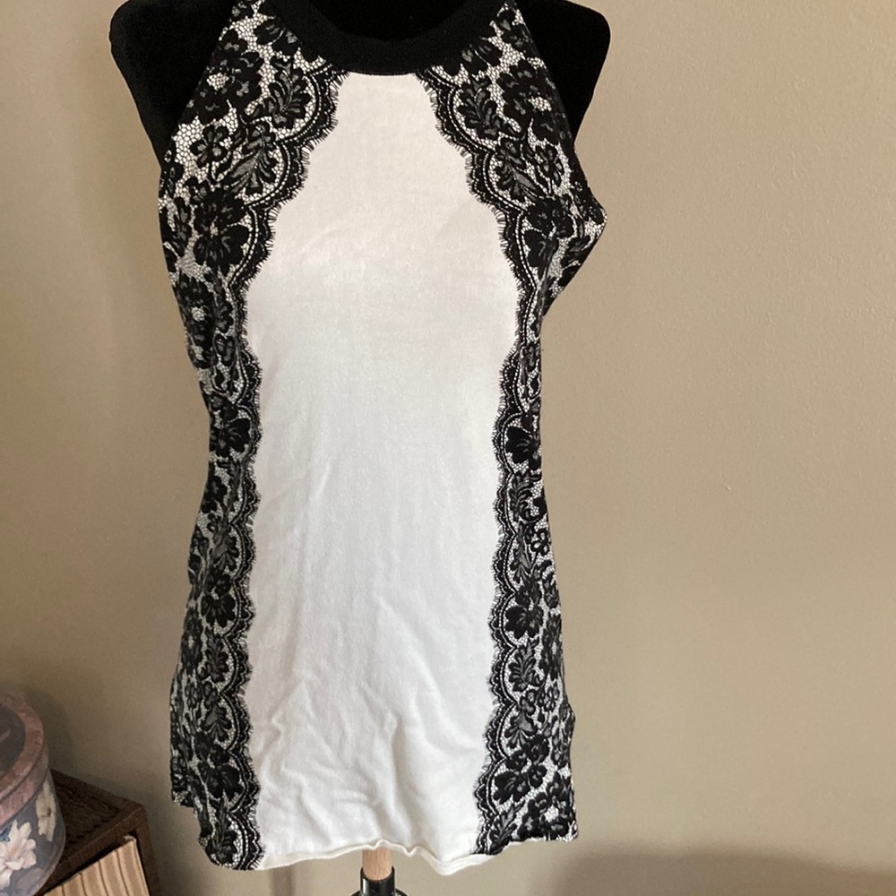 Lace print sweater